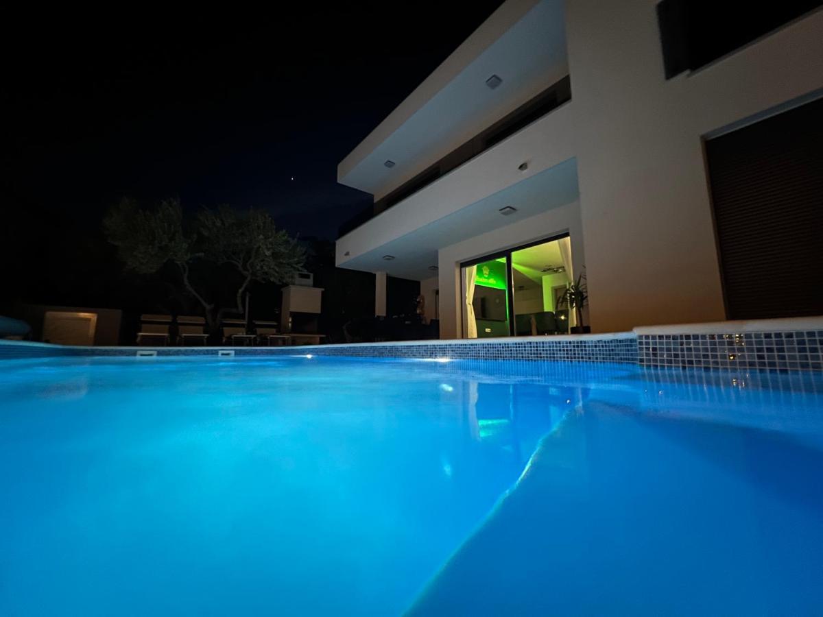 Sunluxvilla ,Heated Pool, Ir Sauna Kastela Exterior photo